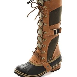 Sorel conquest Carly boots